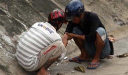 Clip: Công khai chích ma túy ngay trung tâm Sài Gòn